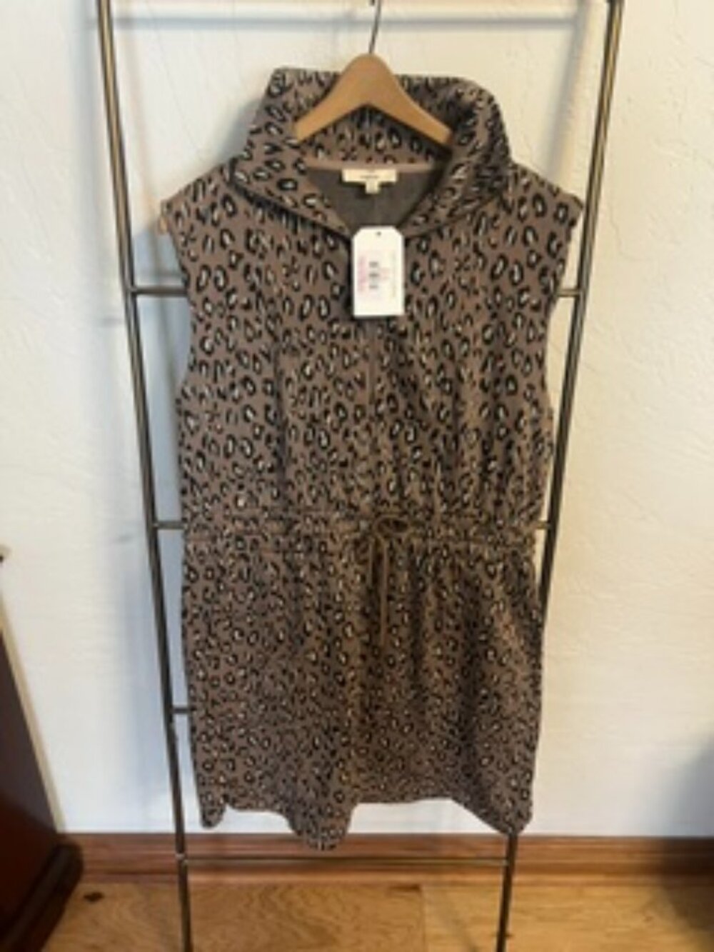 Entro leopard print short knit dress New with Tags